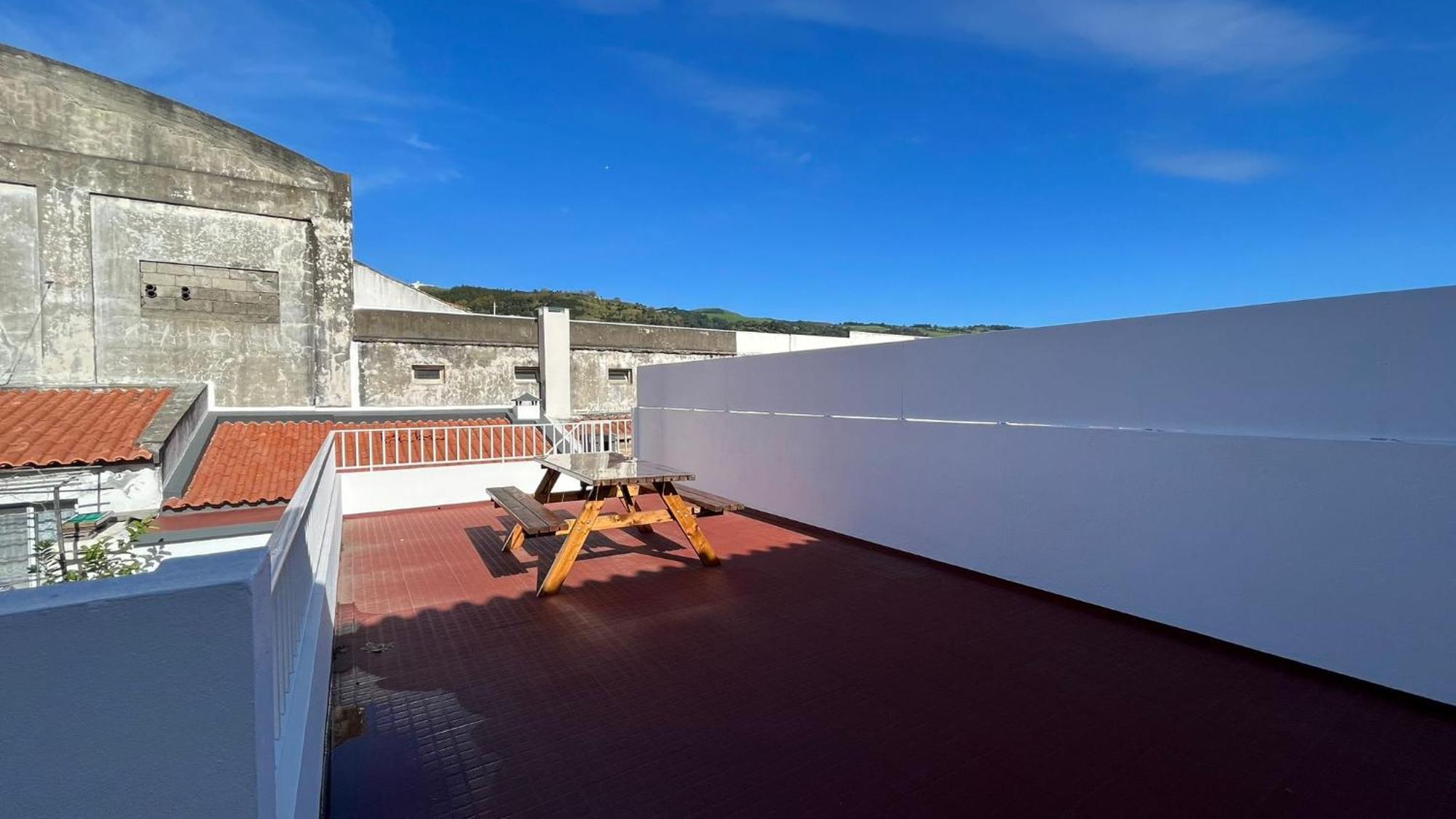 Espirito Azul Guest House - Rooms To Rent, 2 Minutes Walking From The Beach, Marina And Our Dive Center Vila Franca do Campo Exterior photo